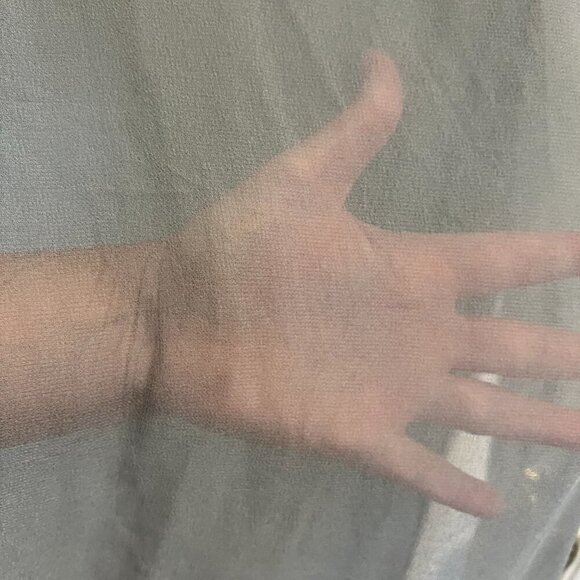 NWT Bijoux Terner Gray Sheer Shawl with sequins - Picture 6 of 8